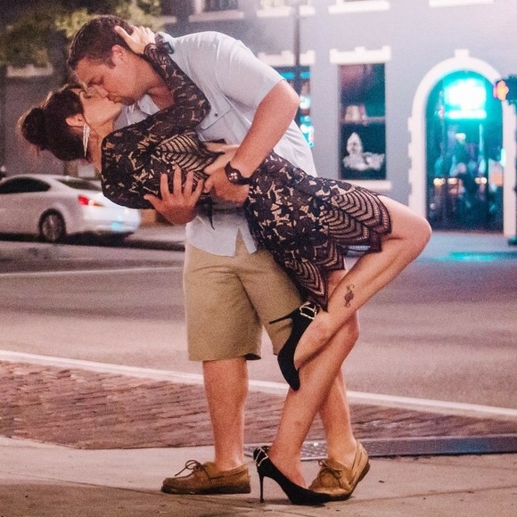 Meet your Posher, Jessica - Picture 2 of 7